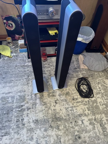 Kef five two model - two,
